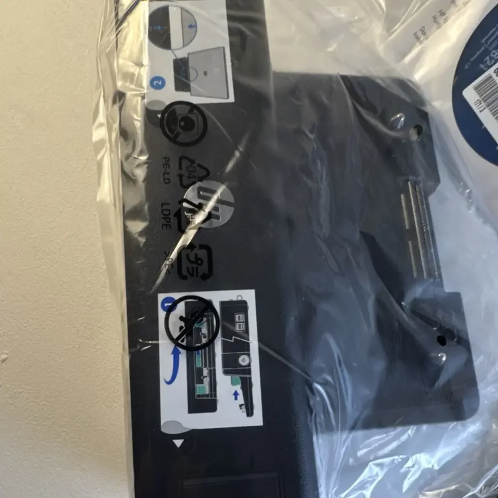 (4001) HP Docking Station Black with Power Adapter, Cables, Setup Guide & CD